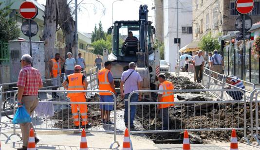 Qeveria do marre 80 mln euro kredi per ujesjellesit: Perfshihen 8 bashki